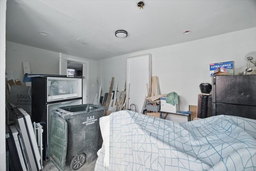 More Photos Of 501 Florida Ave NW, Washington Restaurant For Lease