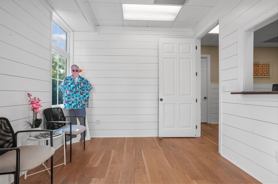 More Photos Of 1544 Fording Island Rd, Hilton Head Island Medical For Sale