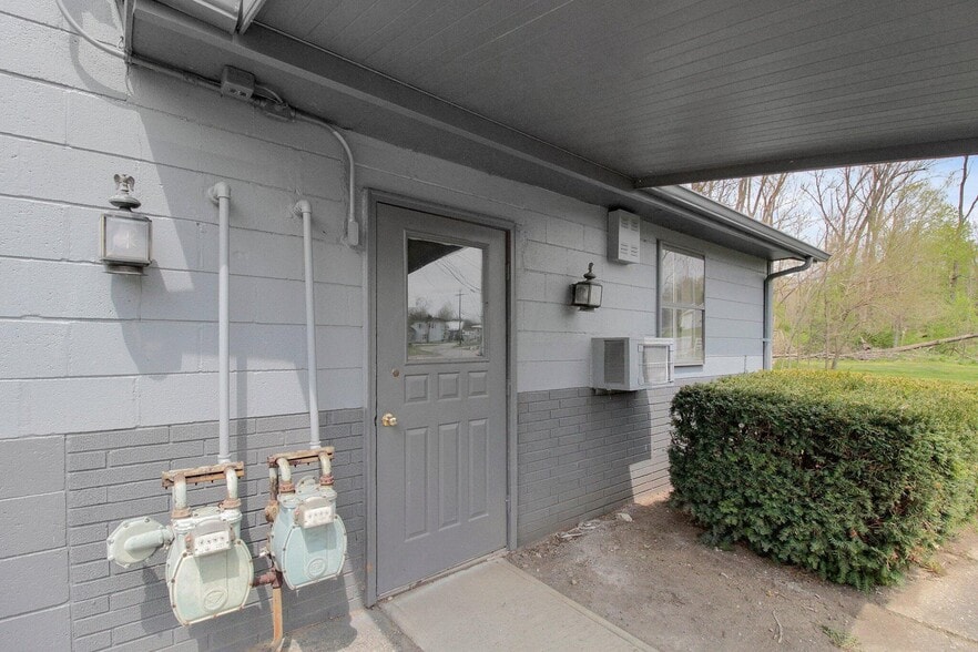 More Photos Of 10 Mill St, Fredericktown Auto Repair For Sale