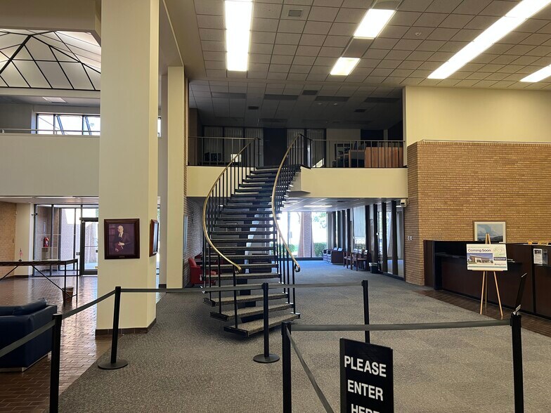 More Photos Of 3400 Avenue H, Rosenberg Office For Sale