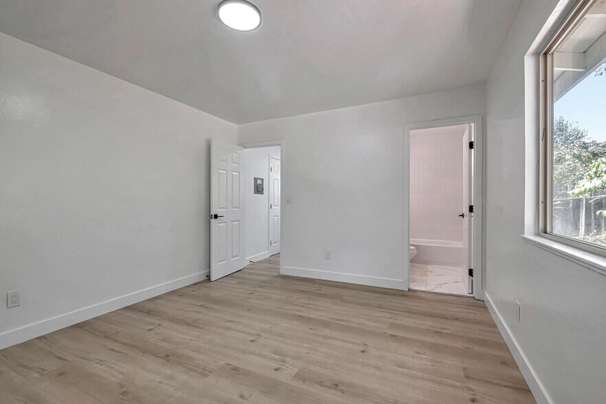 More Photos Of 344 Pennsylvania Dr, Watsonville Apartments For Sale