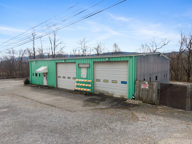 Primary Photo Of 1495 Chapman Rd, Wytheville Industrial For Sale