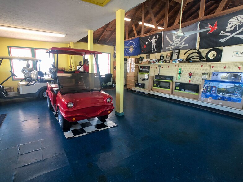 More Photos Of 1825 Overseas Hwy, Marathon Office For Lease