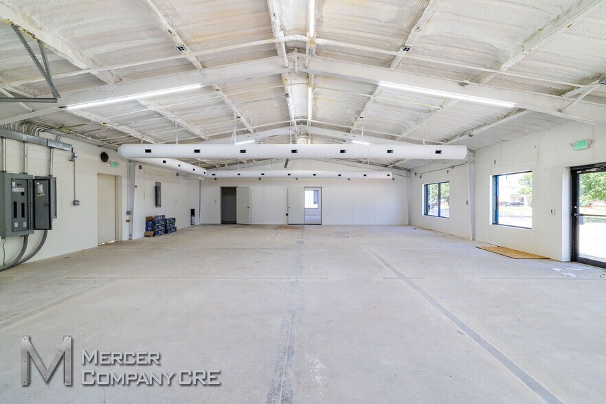 More Photos Of 2601 S Purdue Ave, Oklahoma City Flex For Lease