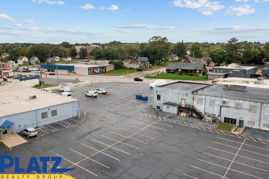 More Photos Of 300 N. State St, Girard Office For Sale