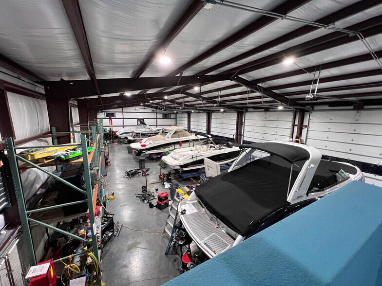 More Photos Of 27 Lighthouse Marina Rd, Sunrise Beach General Retail For Sale