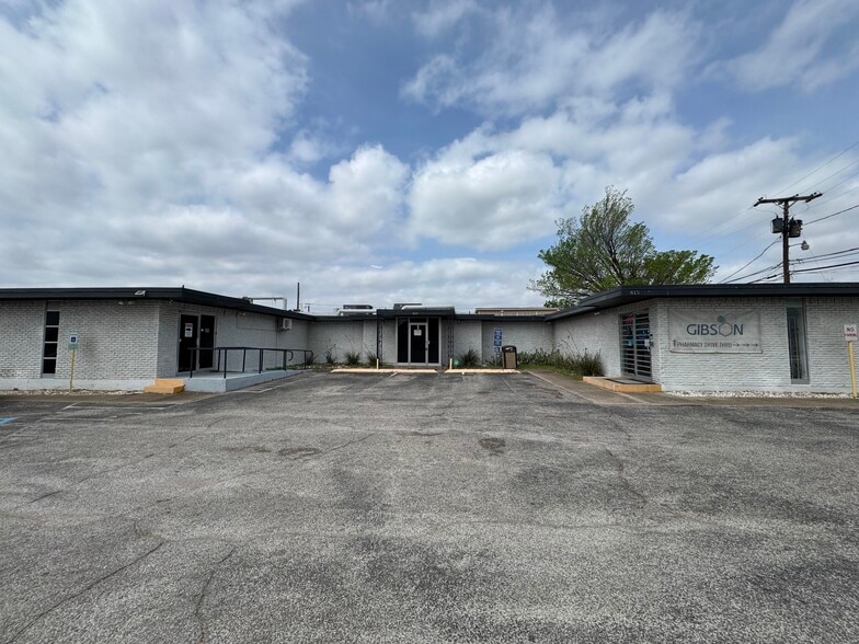 Primary Photo Of 811-815 N O'Connor Rd, Irving Medical For Lease