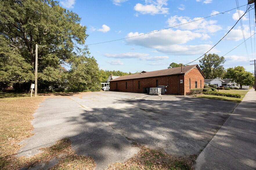 More Photos Of 4334 W Pine St, Farmville Religious Facility For Sale