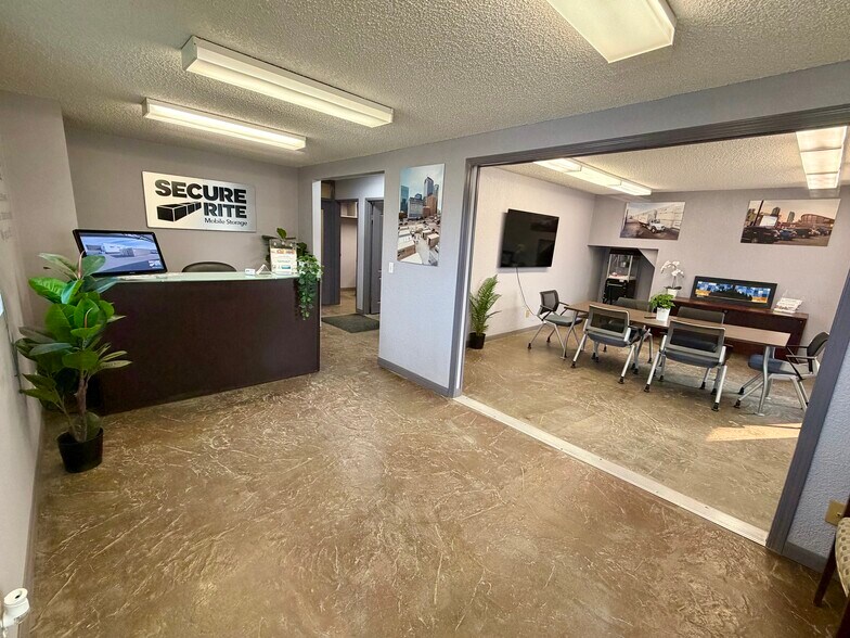 More Photos Of 4010-4020 6a St NE, Calgary Warehouse For Lease