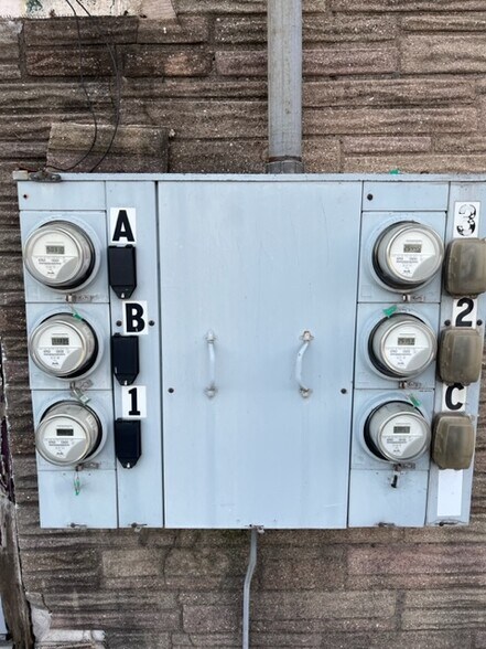 More Photos Of 2800 Dekalb St, Lake Station Storefront Retail Residential For Sale