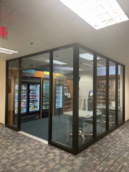 More Photos Of 101 Munson St, Greenfield Medical For Lease