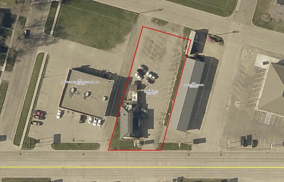 More Photos Of 817 9th Ave SE, Watertown Fast Food For Sale