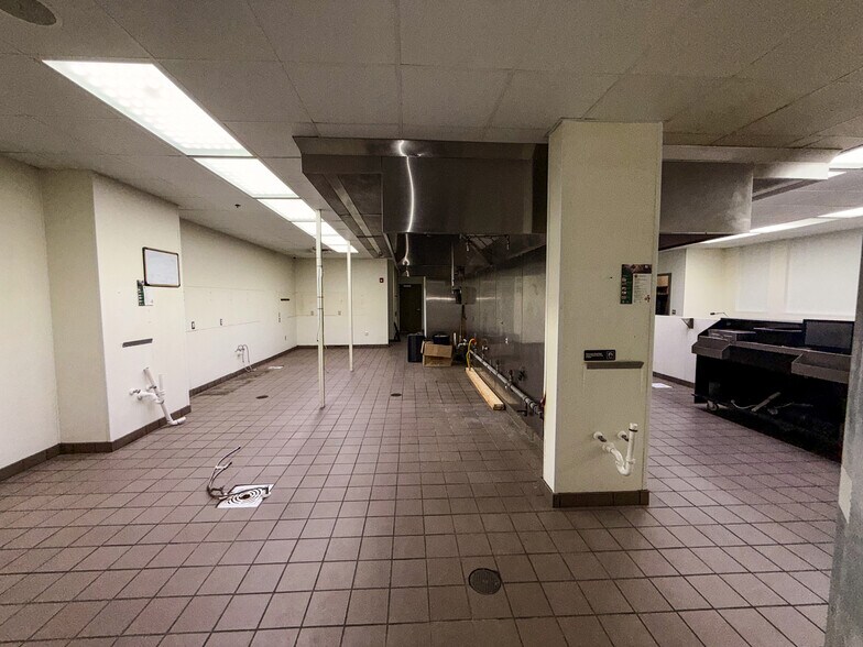 More Photos Of 5112 W Expressway 83, McAllen Bowling Alley For Sale