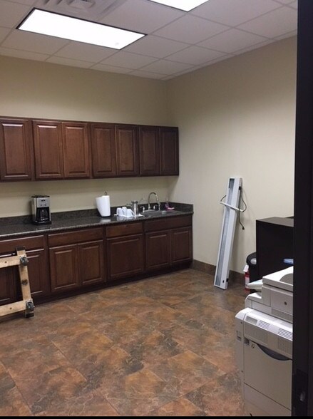 More Photos Of 20726 Stone Oak Pkwy, San Antonio Office For Lease