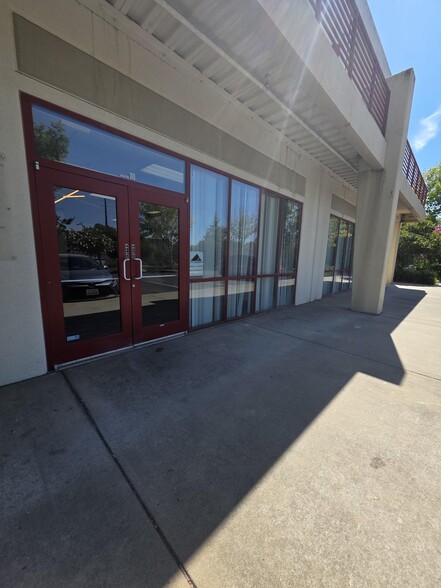 More Photos Of 4470 Yankee Hill Rd, Rocklin Flex For Lease