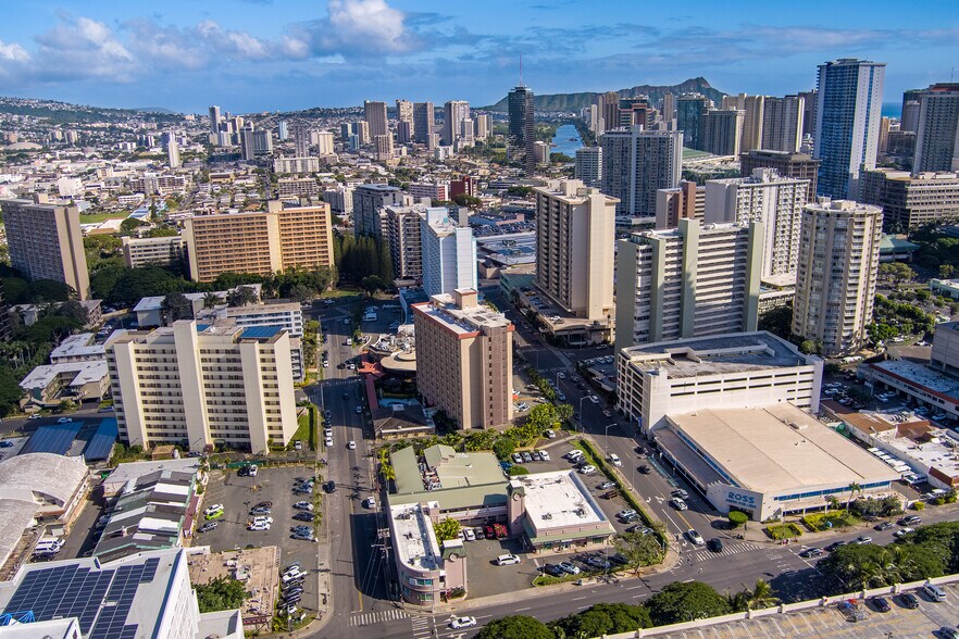 More Photos Of 735-745 Keeaumoku St, Honolulu Freestanding For Lease