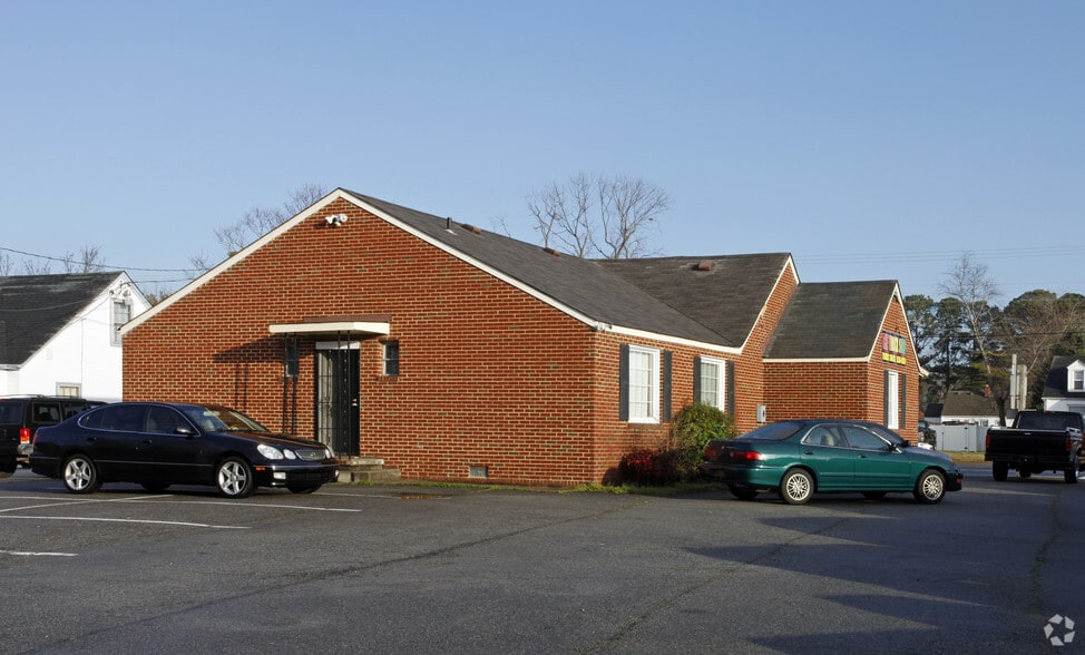 More Photos Of 4301 Portsmouth Blvd, Portsmouth Auto Dealership For Sale