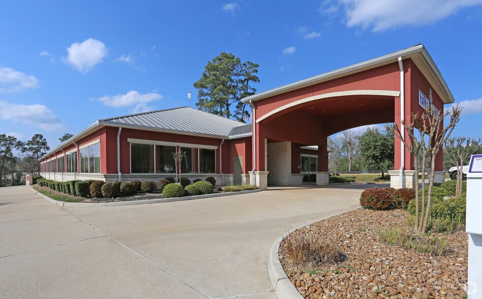 More Photos Of 2200 N FM 3083 Rd W, Conroe Office For Lease