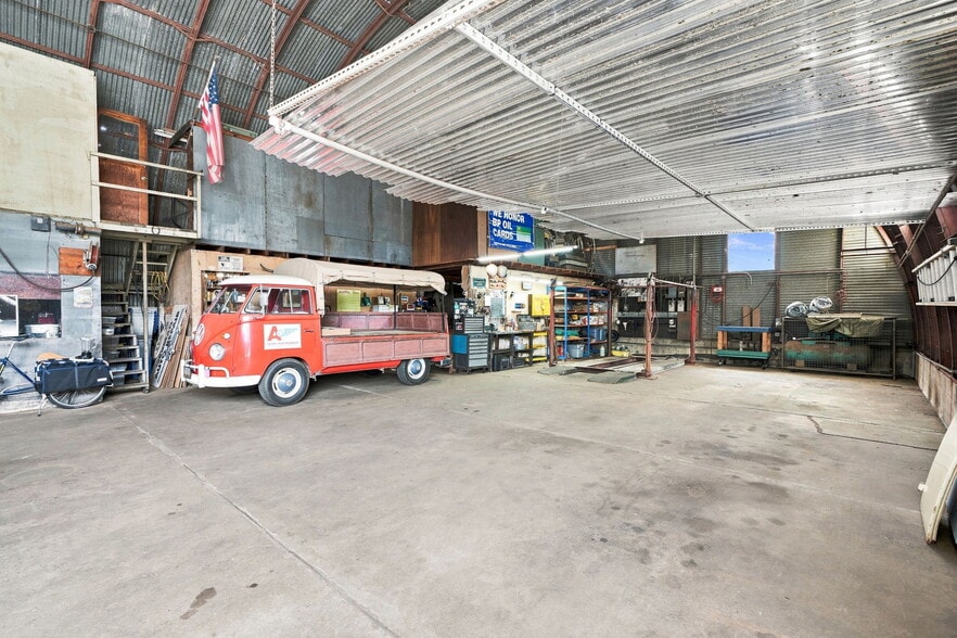 More Photos Of 119 Dewey St, Pacific Grove Auto Repair For Sale