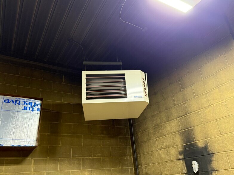 More Photos Of 11990 NE Sate Route 800, Magnolia Industrial For Lease