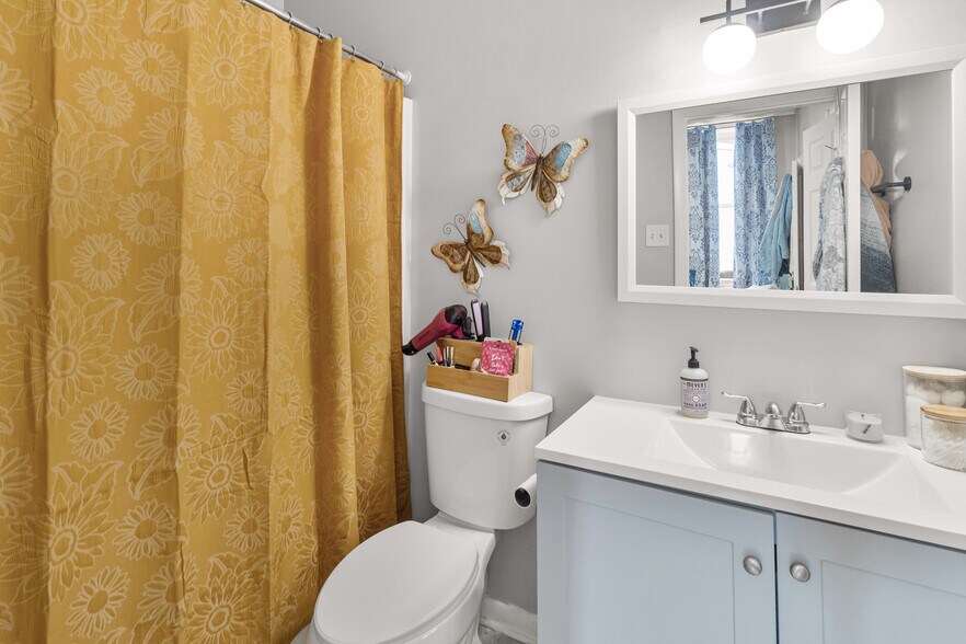 More Photos Of 136 Broadway, Hagerstown Apartments For Sale