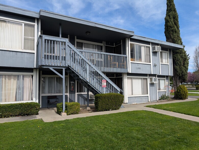 More Photos Of 1190 Dana Dr, Fairfield Apartments For Sale