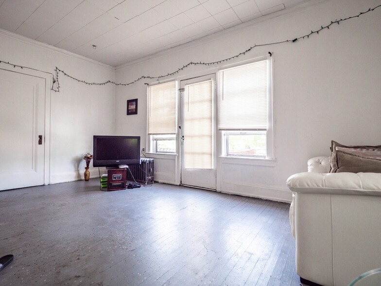 More Photos Of 1178 E 167th St, Cleveland Apartments For Sale