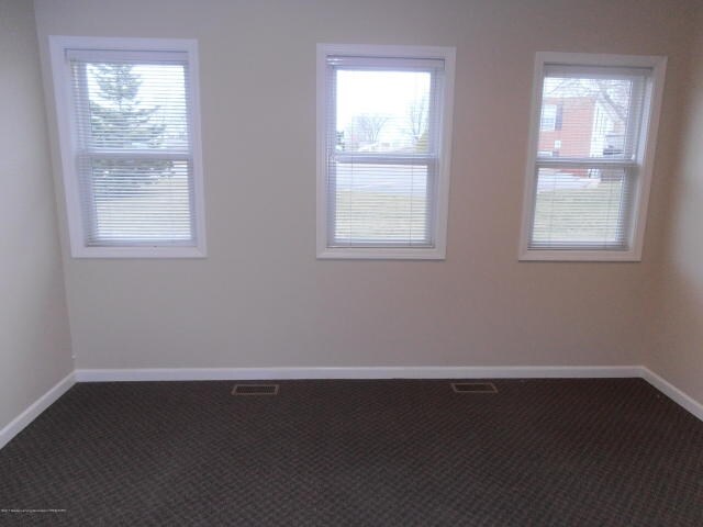 More Photos Of 839 S Cedar St, Mason Medical For Sale