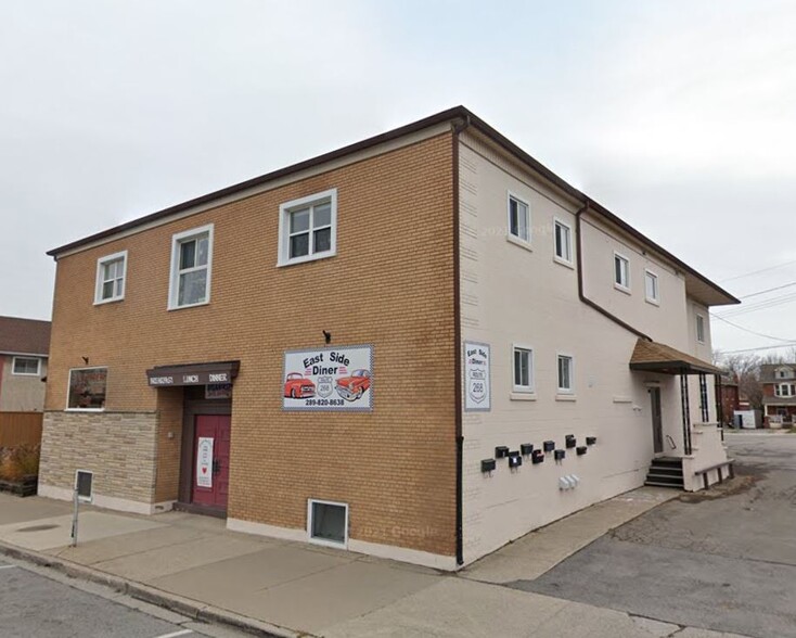 Primary Photo Of 268 E Main St, Welland Apartments For Sale