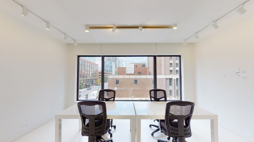 More Photos Of 755 N Wells St, Chicago Office For Lease