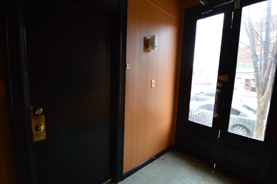 More Photos Of 241 N 7th St, Allentown Storefront Retail Office For Lease