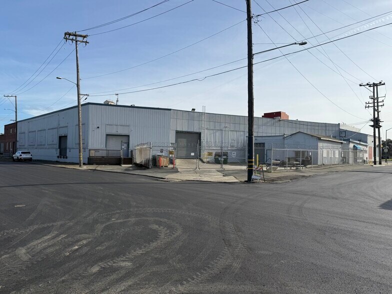 Primary Photo Of 2500 Campbell St, Oakland Manufacturing For Lease