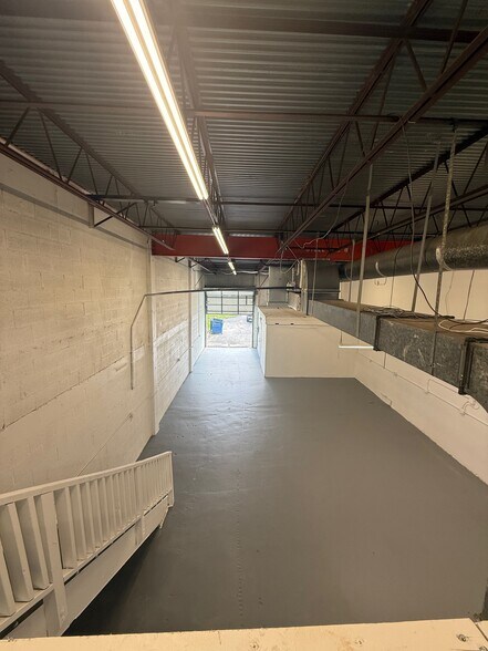 More Photos Of 5431 NW 15th St, Margate Service For Lease