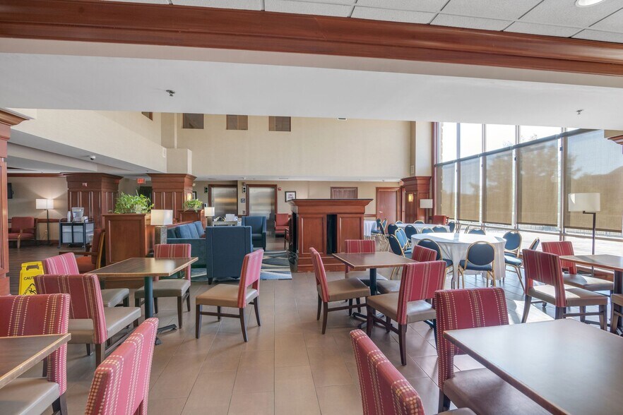 More Photos Of 7350 Williamson Blvd, Manassas Hotel For Sale
