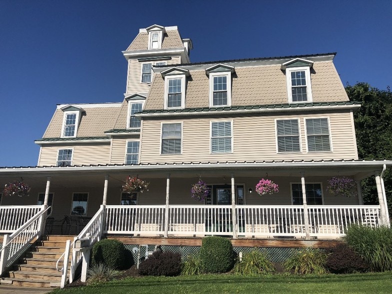 More Photos Of 127 Troy St, Canton Hotel For Sale