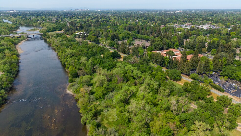More Photos Of 3636-3640 American River Dr, Sacramento Office For Sale