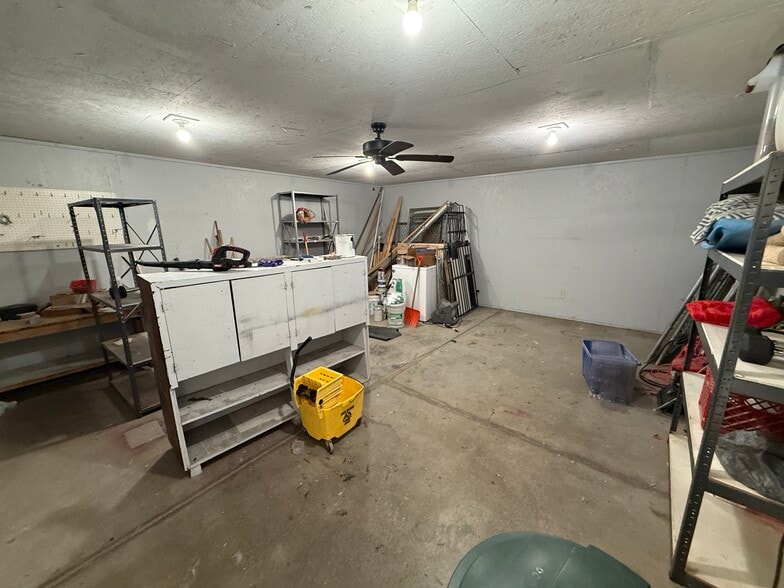 More Photos Of 323 N Mathewson St, Wichita Freestanding For Sale