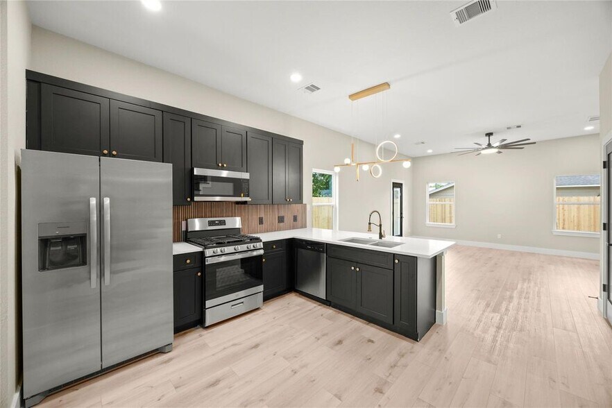 More Photos Of 4117 Kewanee Street #A/B, Houston Apartments For Sale