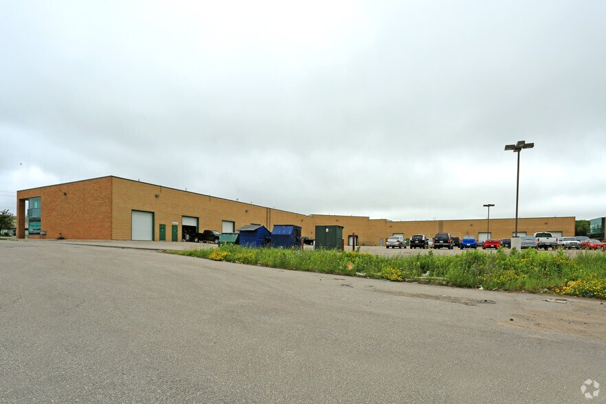 More Photos Of 680 Bayview Dr, Barrie Light Distribution For Lease