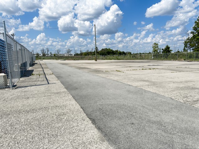 More Photos Of 6702 Enterprise Dr, Louisville Land For Lease