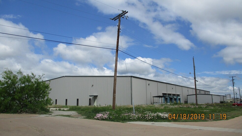 More Photos Of 1513 Drisco Dr, Brownwood Unknown For Lease