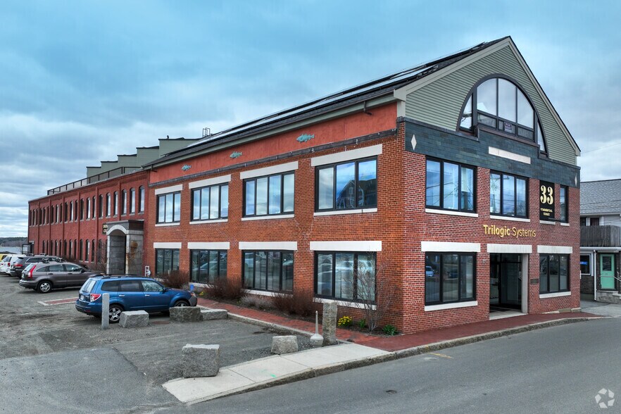 Primary Photo Of 33 Commercial St, Gloucester Office Residential For Lease