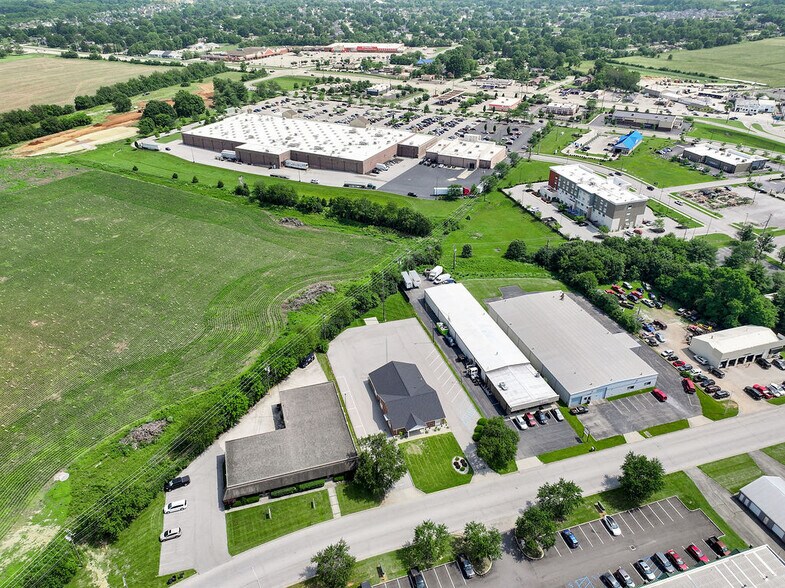 More Photos Of 250 Crossfield Dr, Versailles Industrial For Lease