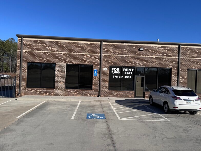 More Photos Of 2956 S Waterworks Rd, Buford Manufacturing For Lease