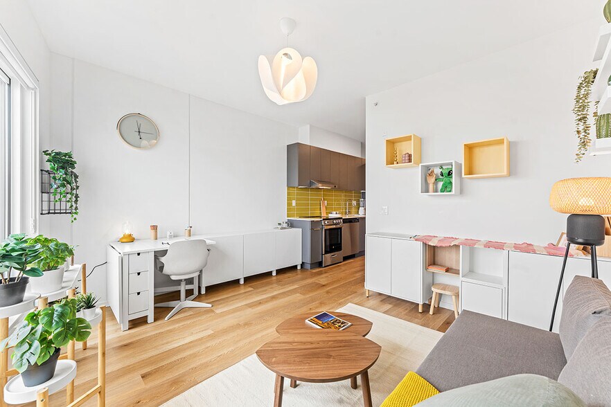 More Photos Of 1888 Scotia St, Vancouver Apartments For Lease