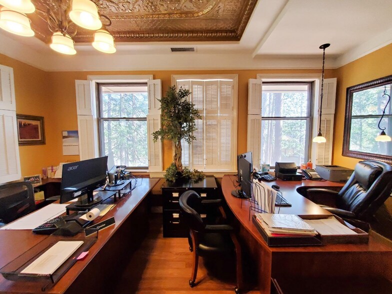 More Photos Of 565 Brunswick Rd, Grass Valley Office For Sale