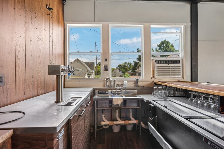 More Photos Of 206 W Spruce St, Gillespie Religious Facility For Sale