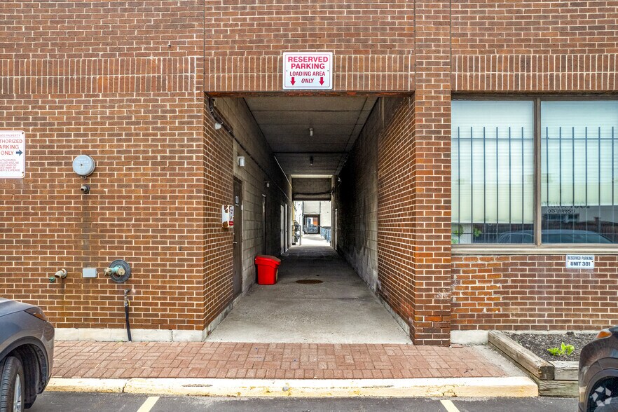More Photos Of 215 Carlingview Dr, Toronto Light Distribution For Lease