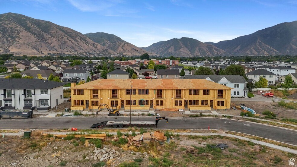 More Photos Of 737 S Harrison Dr, Springville Multifamily For Sale