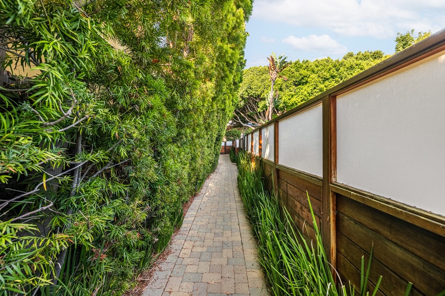 More Photos Of 914 20Th St, Santa Monica Apartments For Sale